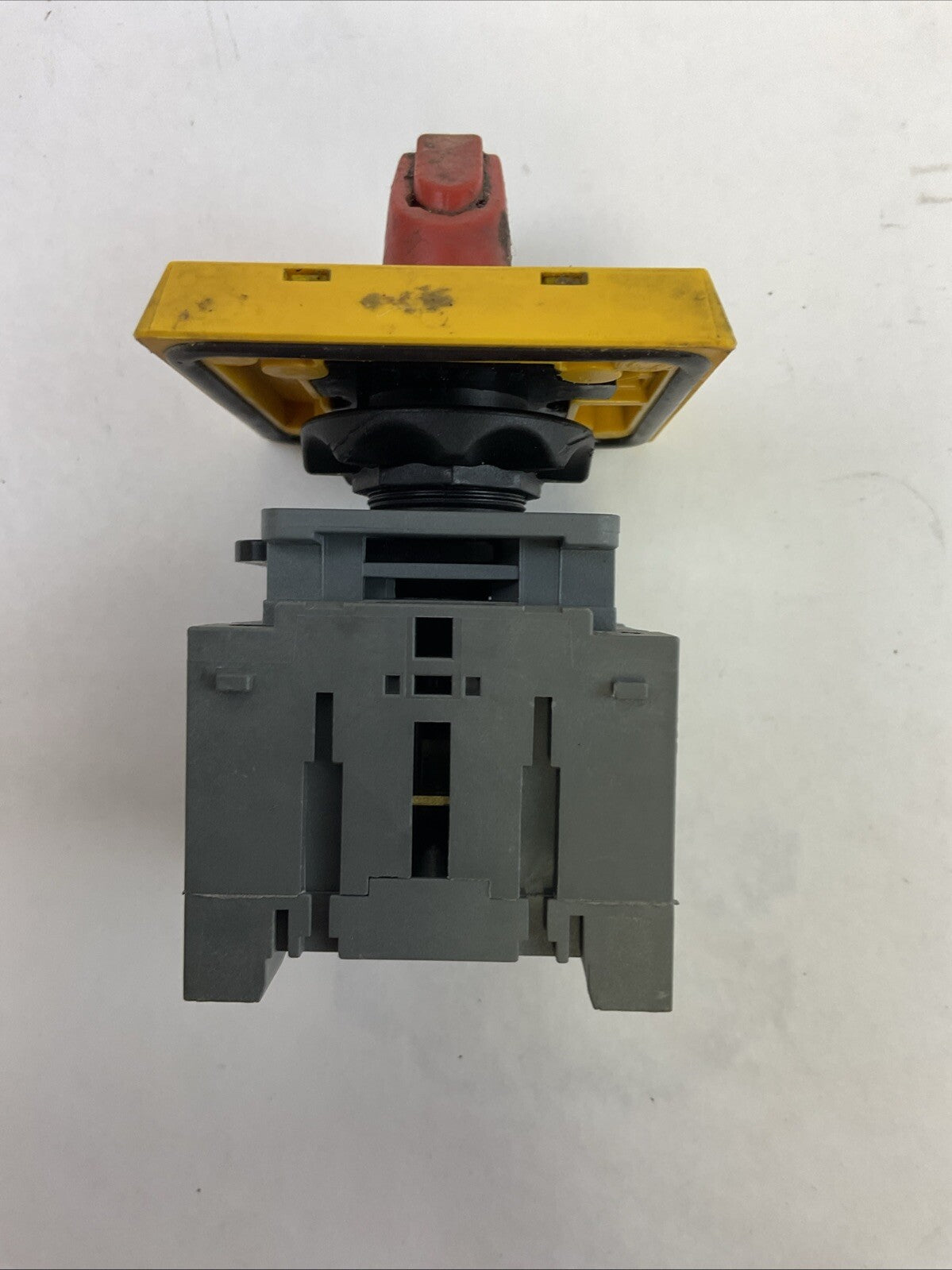 ABB OT40FT3 DISCONNECT SWITCH WITH KNOB3