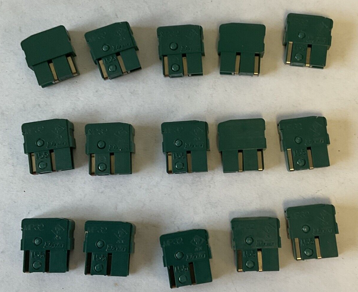 DAITO MP32 FUSE 3.2A ****LOTOF15****0