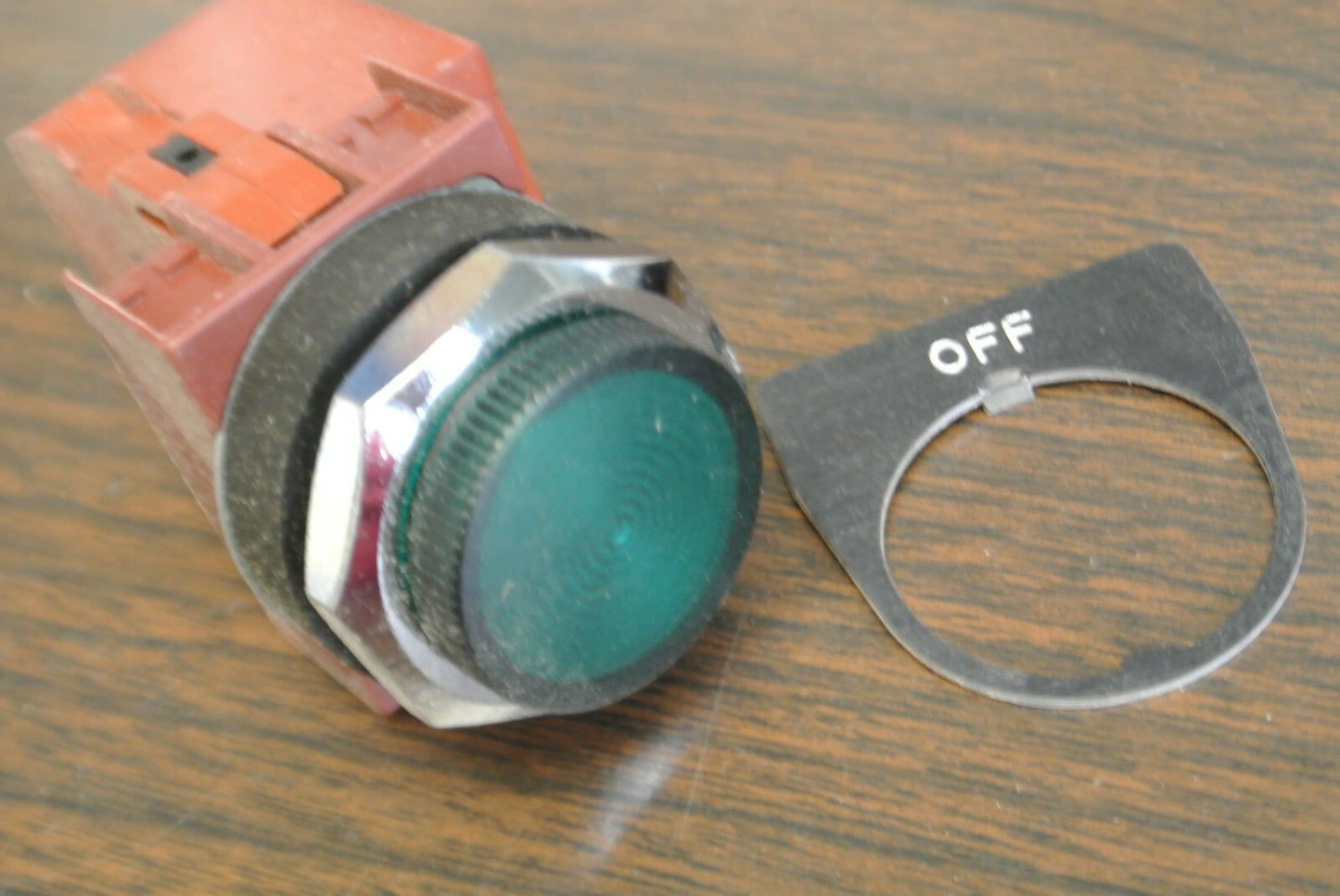 SIEMENS P30KLGT1 / PILOT LIGHT TRANSFORMER TYPE / 120V GREEN "OFF" NEW SURPLUS0