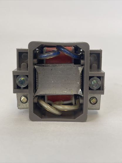 IDEC T2 TRANSFORMER POWER SUPPLY INPUT 240V 50-60HZ NO LOAD 7.5V OUTPUT 1VA5