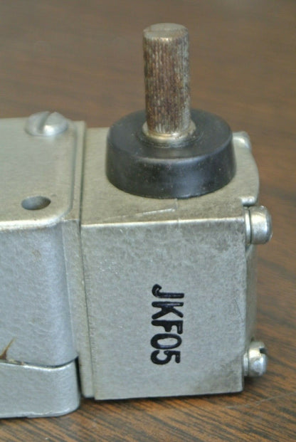 R.B. DENISON C2B-JKF05 LoxSwitch LIMIT SWITCH / 600VAC MAX / NEW SURPLUS 5