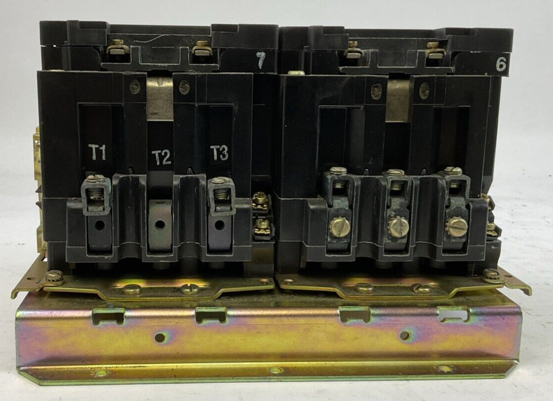 SQUARE D 8702SD02 REVERSING CONTACTOR SER A 600V 25HP 31063-409-38 COIL 120V 60H2