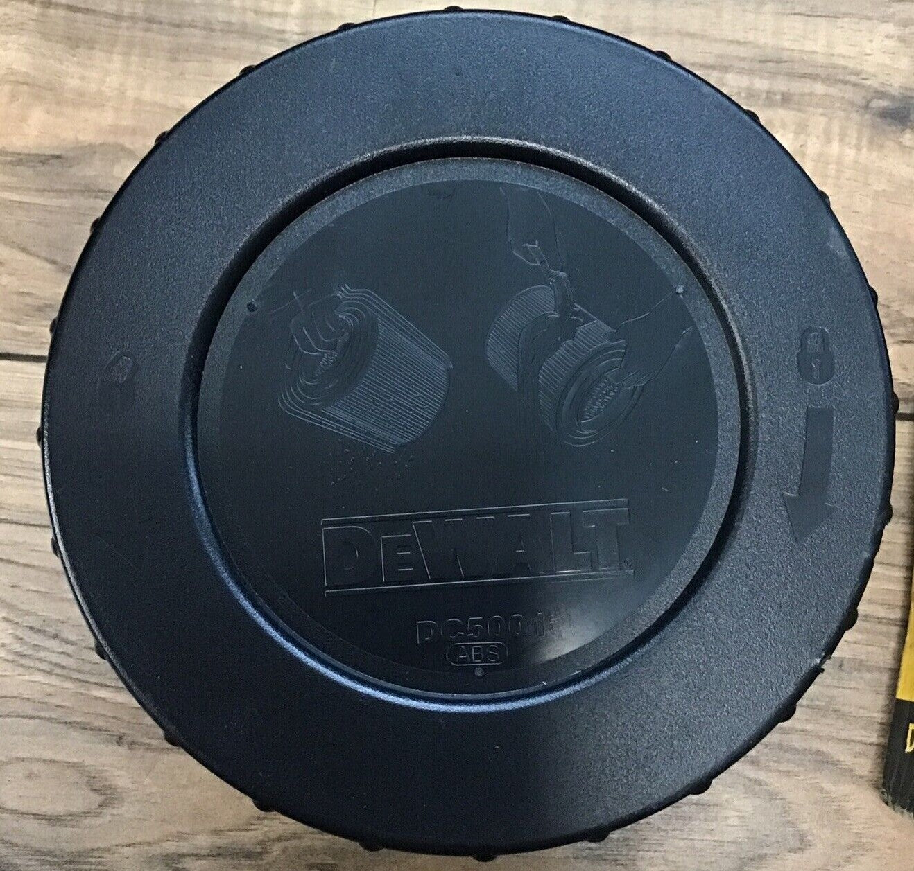 DEWALT DC5001H REPLACEMENT HEPA FILTER 2