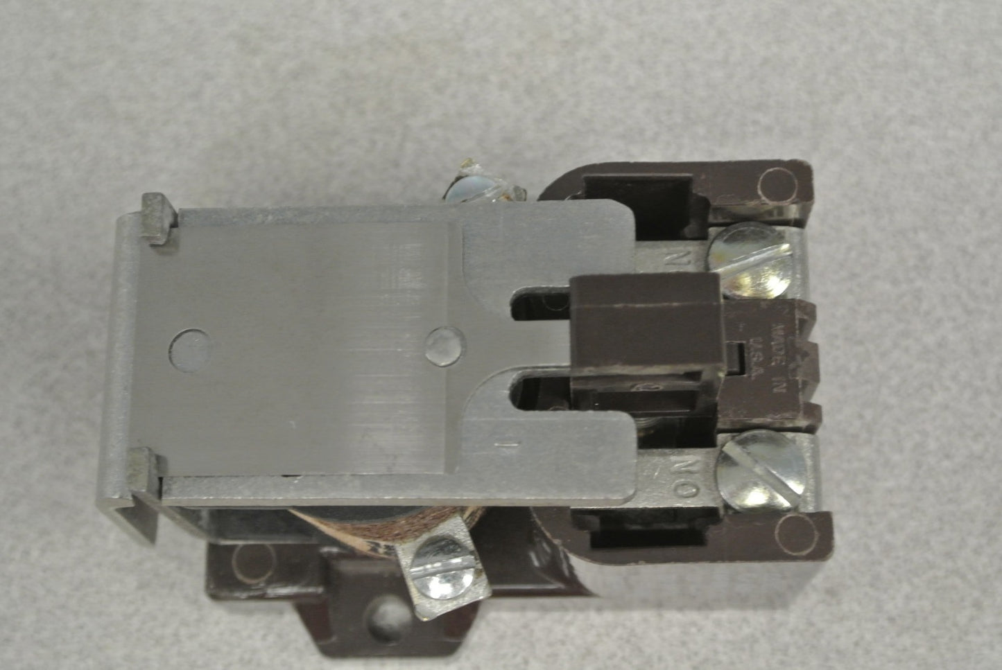 CUTLER-HAMMER 9575H2521-110 TYPE AA RELAY 48VDC 2 N.O. / 9675H2521A NEW SURPLUS3