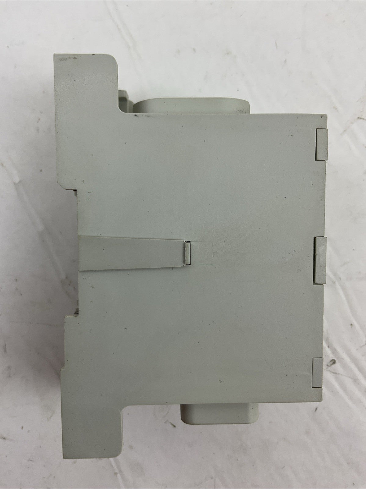 BUSSMANN PDBFS377 POWER DISTRIBUTION BLOCK 600V 570A4