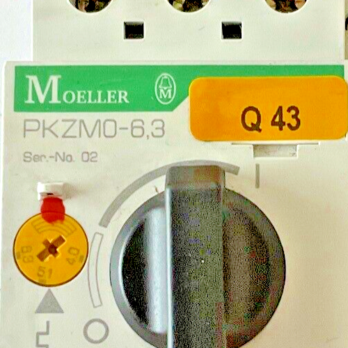 MOELLER PKZM0-6.3 CIRCUIT BREAKER SER.02 600VAC W/NHI11-PKZ0 AUX CONTACT1
