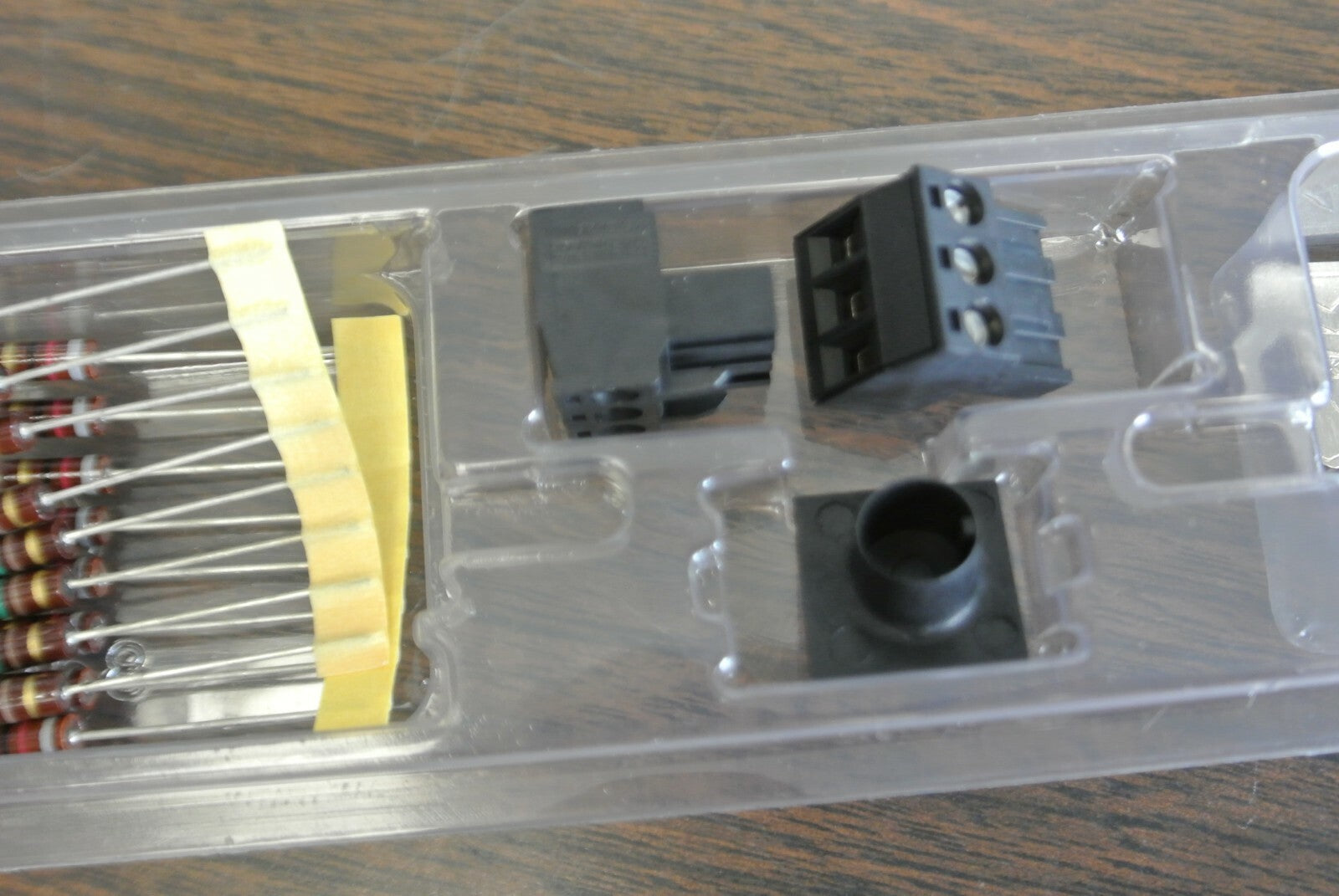 KIT: C&K A126 KEYS (2) w/ WIRE TERMINALS & RESISTORS (16) / 96905403 A013