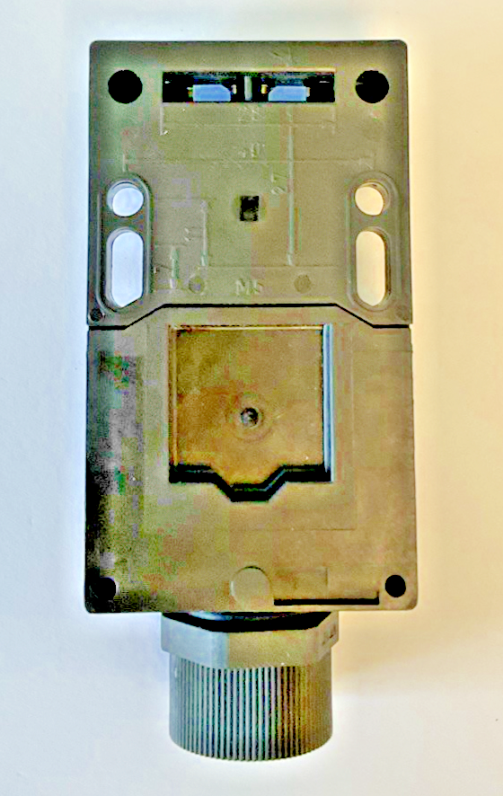 SCHMERSAL AZ 16-02ZVRK-M20 SAFETY INTERLOCK SWITCH 500V3