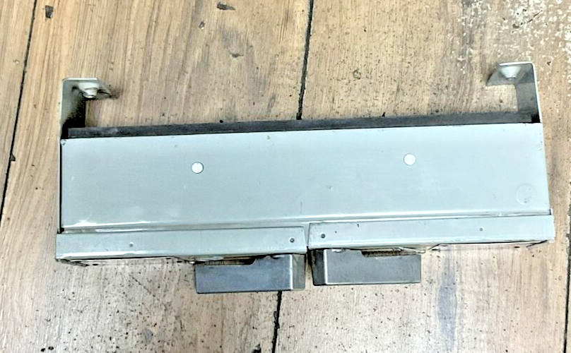 ITE V2A3211 TWIN PANELBOARD SWITCH 3POLE 3PH 30A 240V5