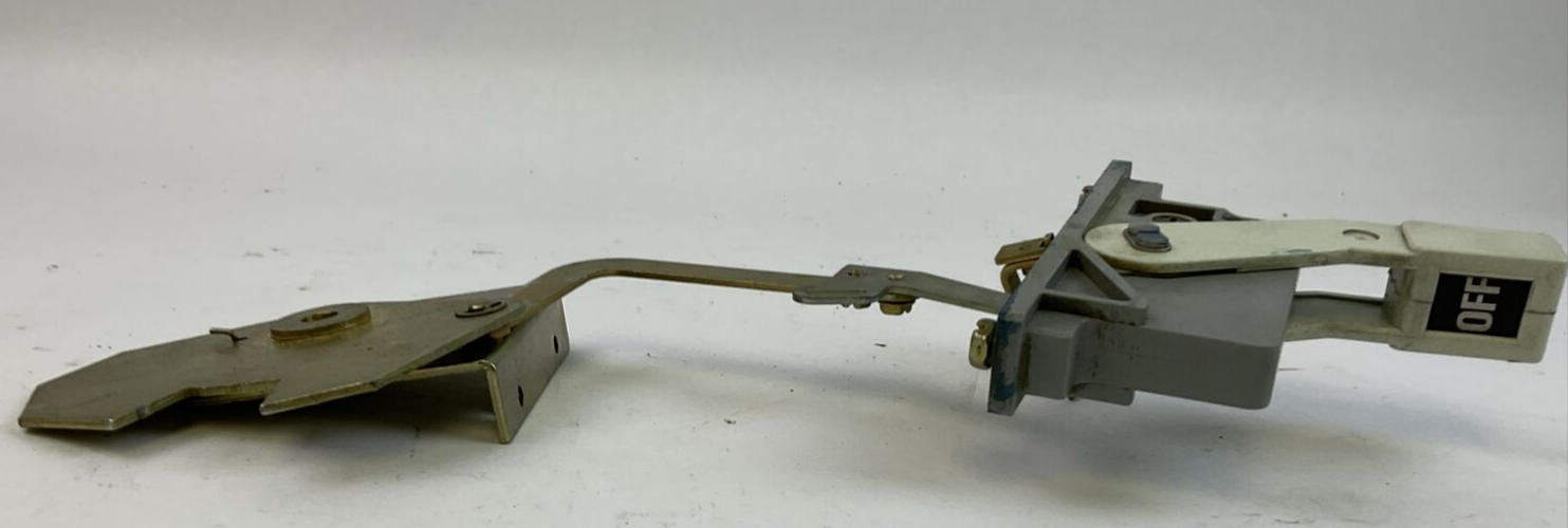 FURNAS D46122-001 DISCONNECT SWITCH 200AMP LPS-RK-150SP 150A 600VAC 300VDC FUSE11