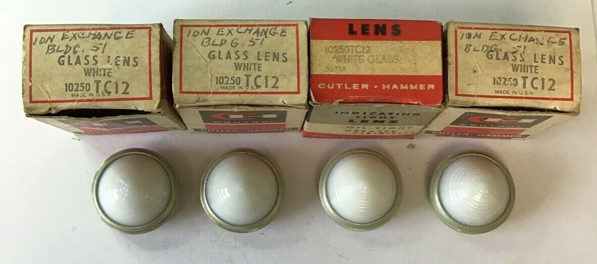 CUTLER HAMMER 10250TC12 WHITE LENS ***LOTOF4***0