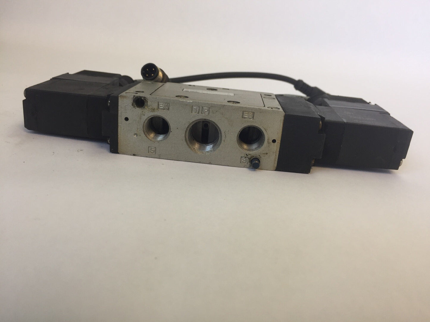 SMC VFS3220-DUJ0157 SOLENOID VALVE 24VDC3