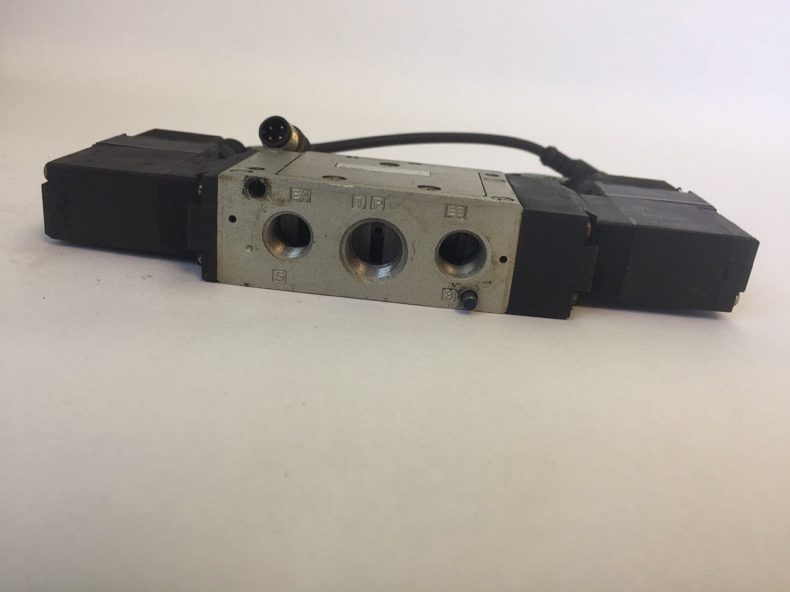 SMC VFS3220-DUJ0157 SOLENOID VALVE 24VDC3