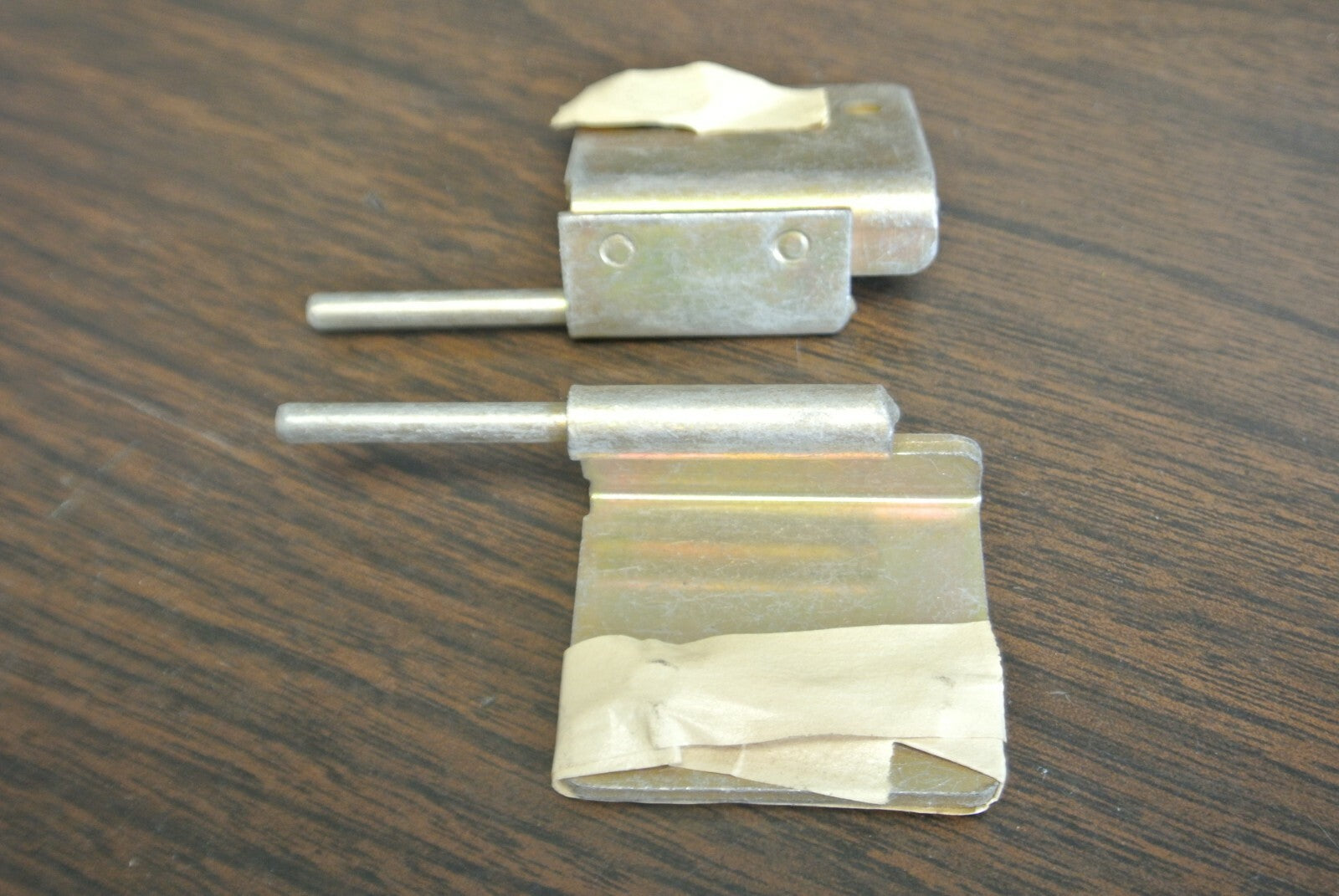 ALLEN-BRADLEY DOOR HINGE HARDWARE / NEW SURPLUS2