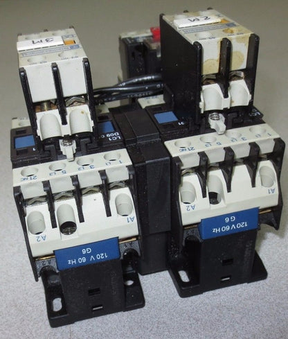 TELEMECANIQUE LC1 D09 1 CONTACTOR (2) + LA1 DN 20 (2) + LR2 D13 TIMER7
