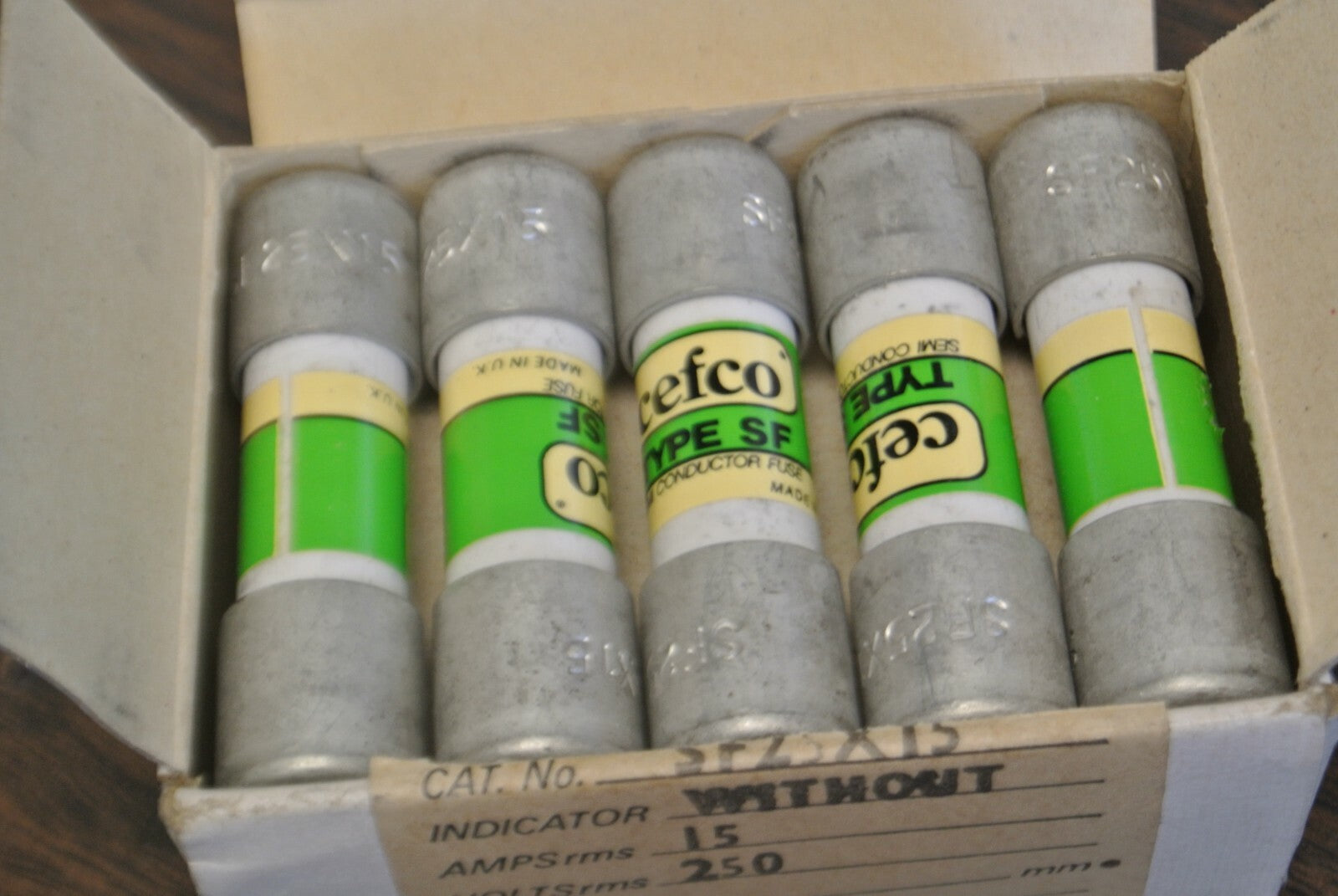 BOX of 10 / CEFCO SF25X15 RECTIFIER FUSE / 15A / 250V / NEW SURPLUS0