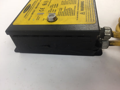 BANNER MSCA-1 MINI-SCREEN CONTROL BOX WITH CABLES MISSING KEY4