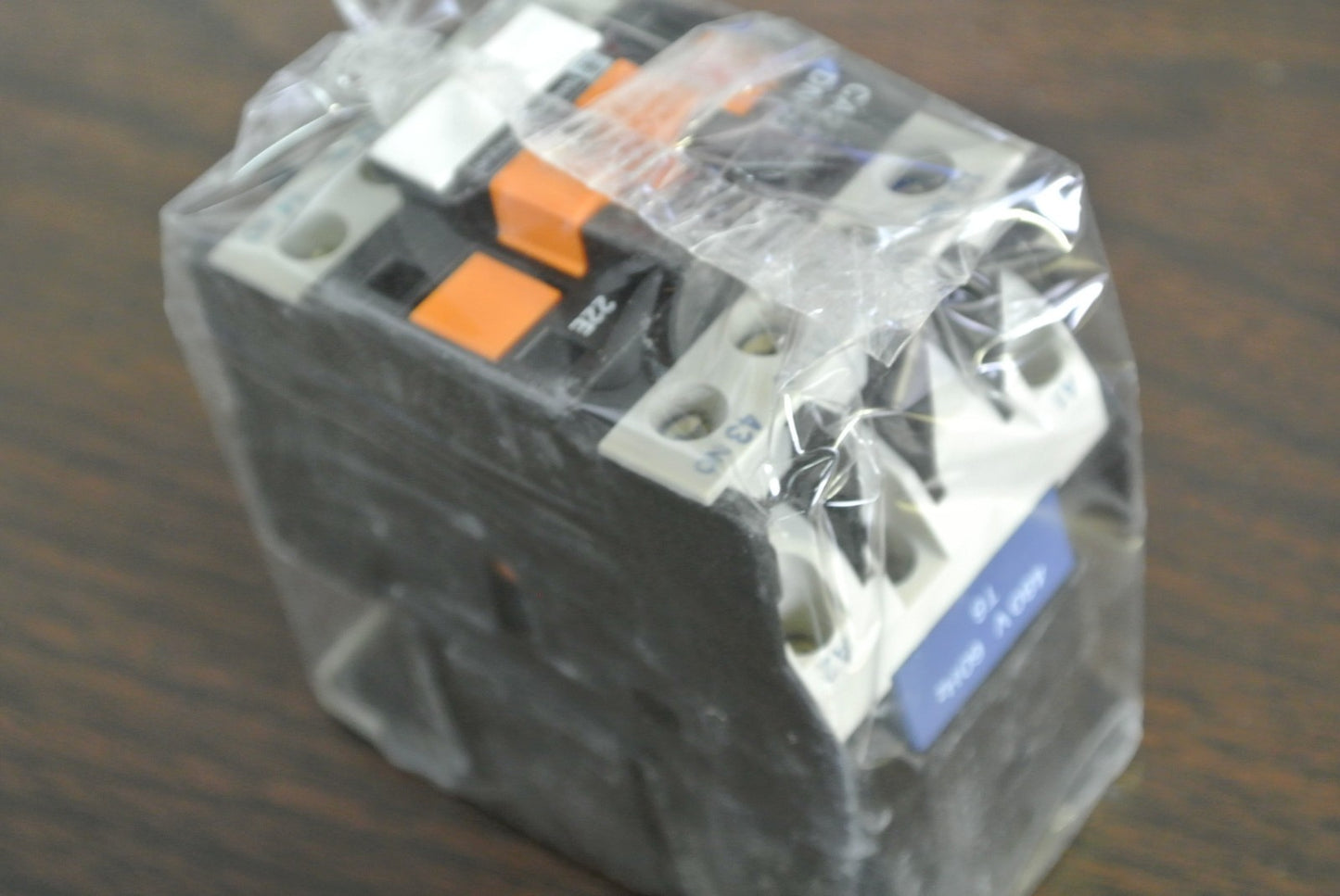 TELEMECANIQUE CA2DN22T6 CONTROL RELAY / AUX. CONTACTOR - 480V, 60Hz COIL0