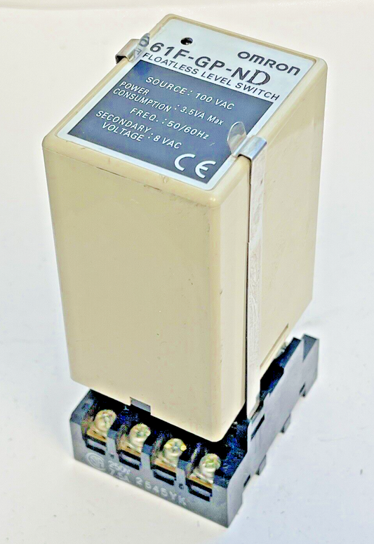 OMRON - 61F-GP-ND - FLOATLESS LEVEL SWITCH 100VAC & OMRON - PF113A - SOCKET BASE0