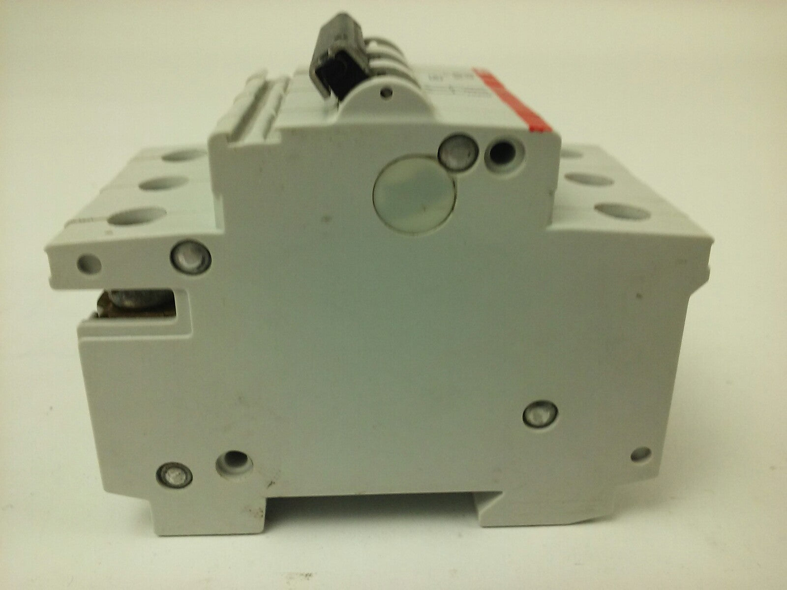 ABB, S273-K3A, CIRCUIT BREAKER, 3P, 277/480VAC, 3AMP, VDE0660, NEW SURPLUS4