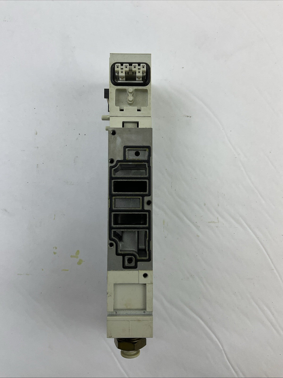 SMC MANIFOLD VALVE VQ 4000 (LOT OF 3)5