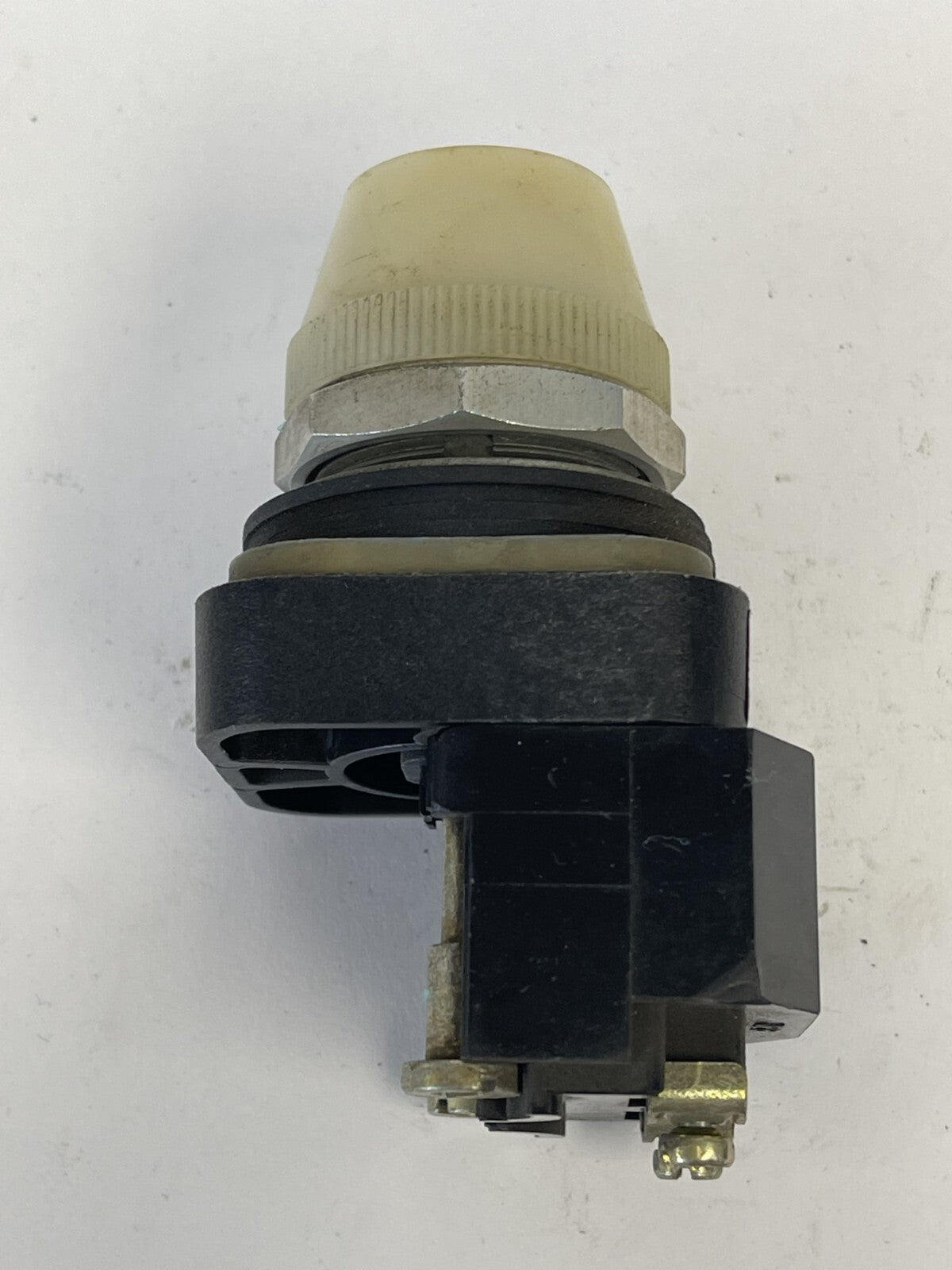 ALLEN BRADLEY 800T-P16 -SER T-PILOT LIGHT-WHITE, 120V AC 50/60 Hz, 755/1866 LAMP3