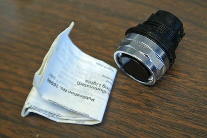 CUTLER-HAMMER E22PB FLUSH PUSHBUTTON OPERATOR / BLACK / 25mm / NEW SURPLUS3