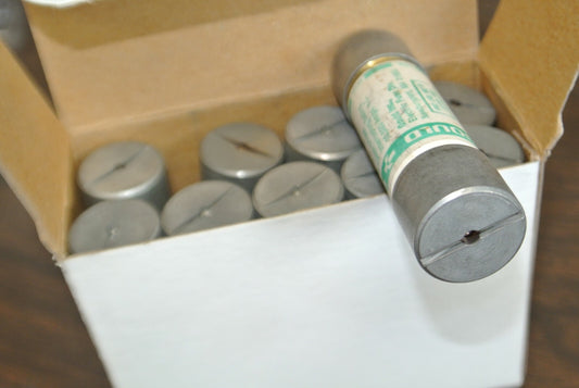 BOX of 10 / GOULD-SHAWMUT RF50 RENEWABLE FUSE / 50A / 250V / NEW SURPLUS0