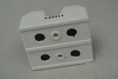 ALLEN-BRADLEY 1491-N122 CERAMIC FUSE BLOCK 30A, 250V, 2-POLE - NEW SURPLUS 3