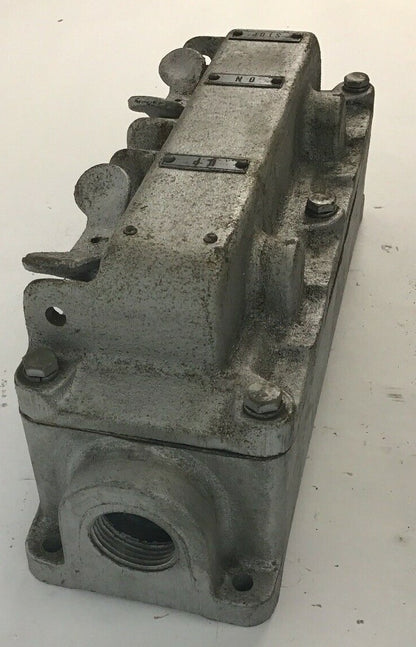 WESTINGHOUSE TYPE HDW PUSHBUTTON STATION 77H954  600VOLTS5