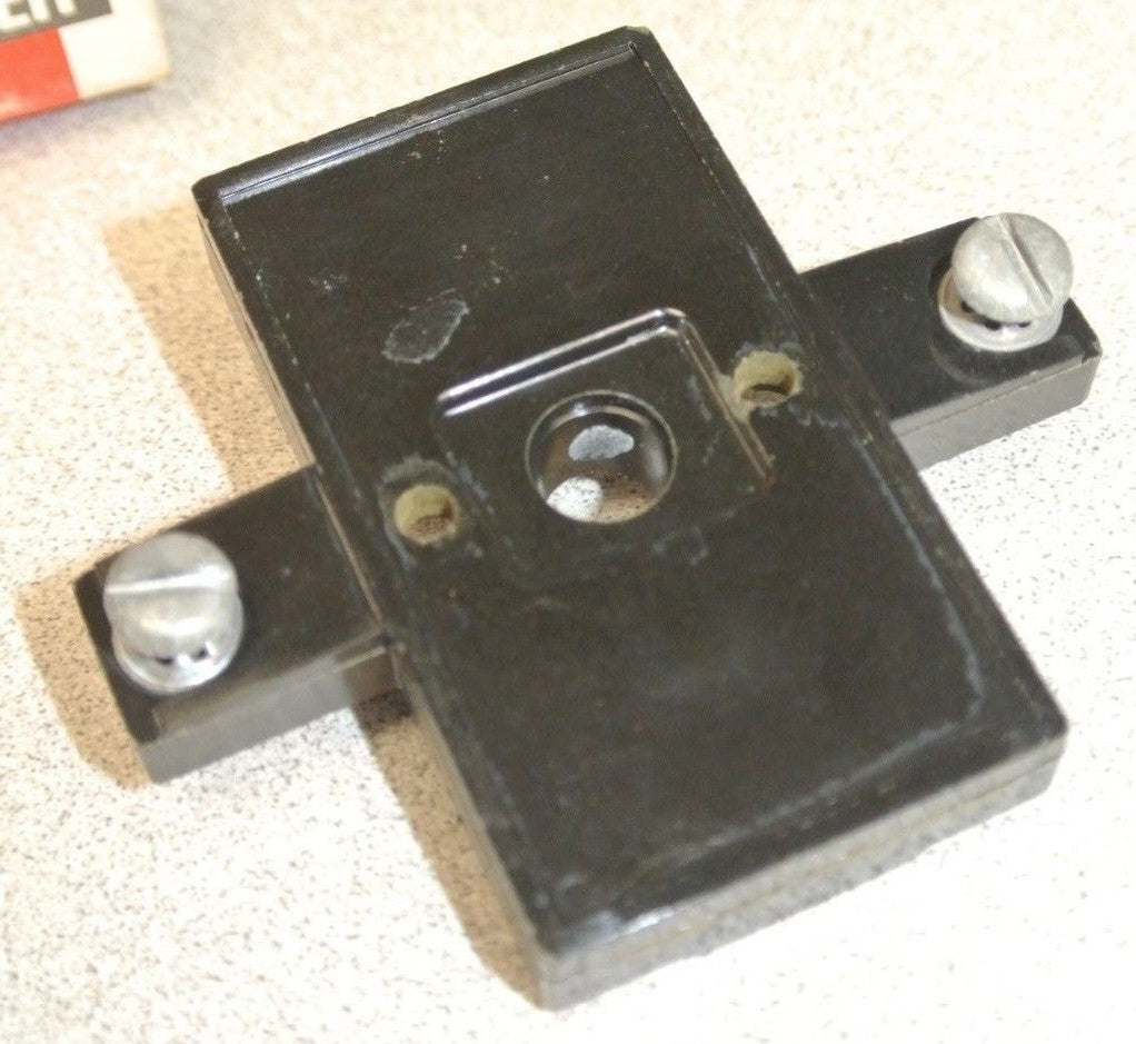 CUTLER-HAMMER D87KM1 MOUNTING PLATE to ATTACH D87 TIMER to RELAY / NEW SURPLUS3