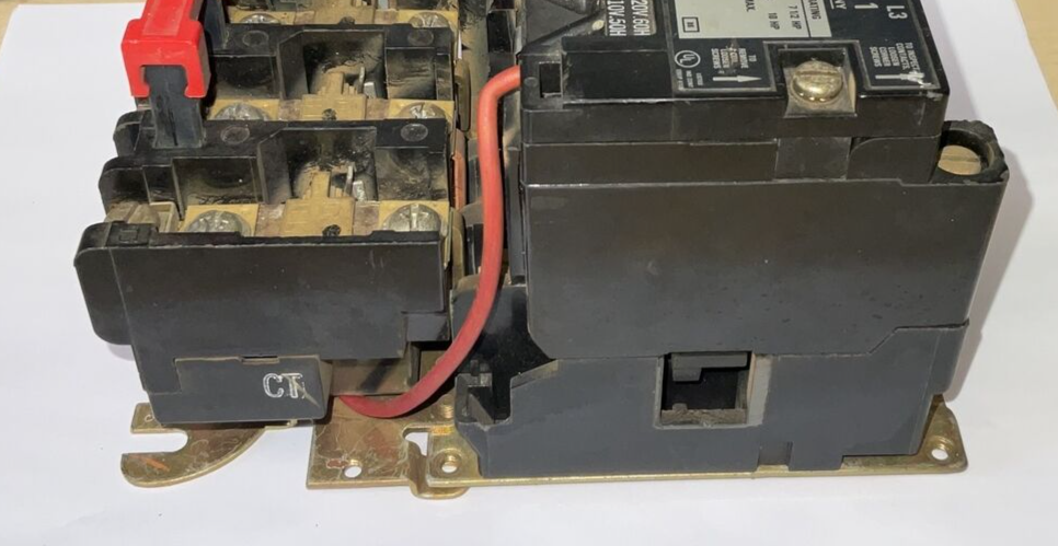 SQUARE D 8536 SCO-3 12.8 HEATERS FORM S SER.A 600VAC 10HP 120V COIL6