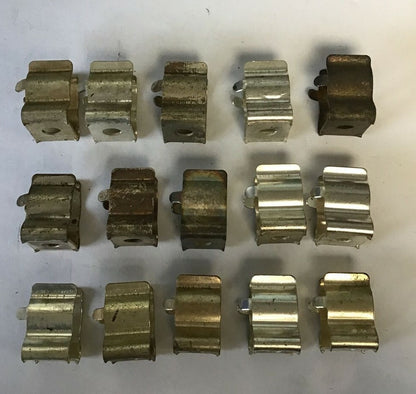 UNBRANDED FUSE CLIP/HOLDER  ****LOTOF15***0