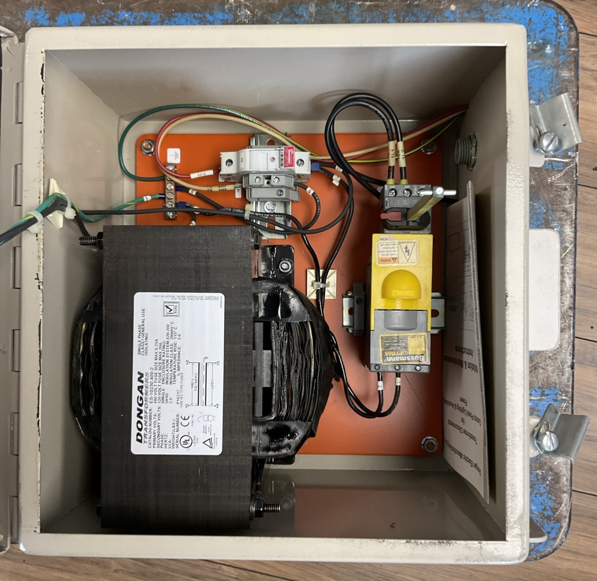 DONGAN TDL12-230Y SINGLE PHASE LIGHTING DISCONNECT TRANSFORMER 2KVA PRI 480V SEC7