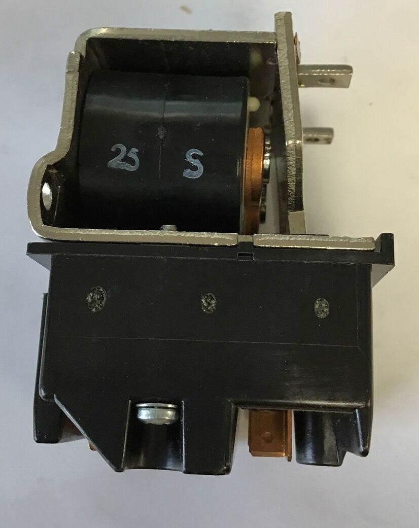 STRUTHERS-DUNN 275KXX104 REVERSING RELAY 24V 60HZ 115-600VAC 1HP5