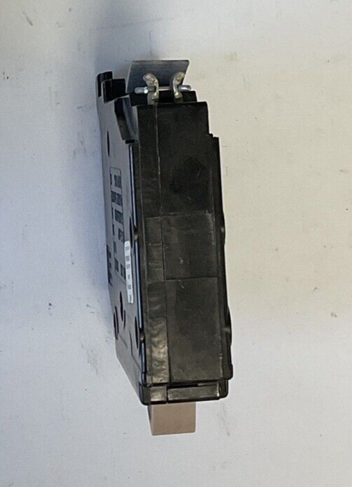CUTLER HAMMER CH160 CIRCUIT BREAKER 60A 120/240VAC CLASS CTL TYPE CH4
