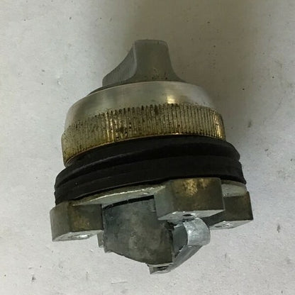 CLARK ZDA-C3A SELECTOR SWITCH OPERATOR OILTIGHT TYPE HO 600VAC5