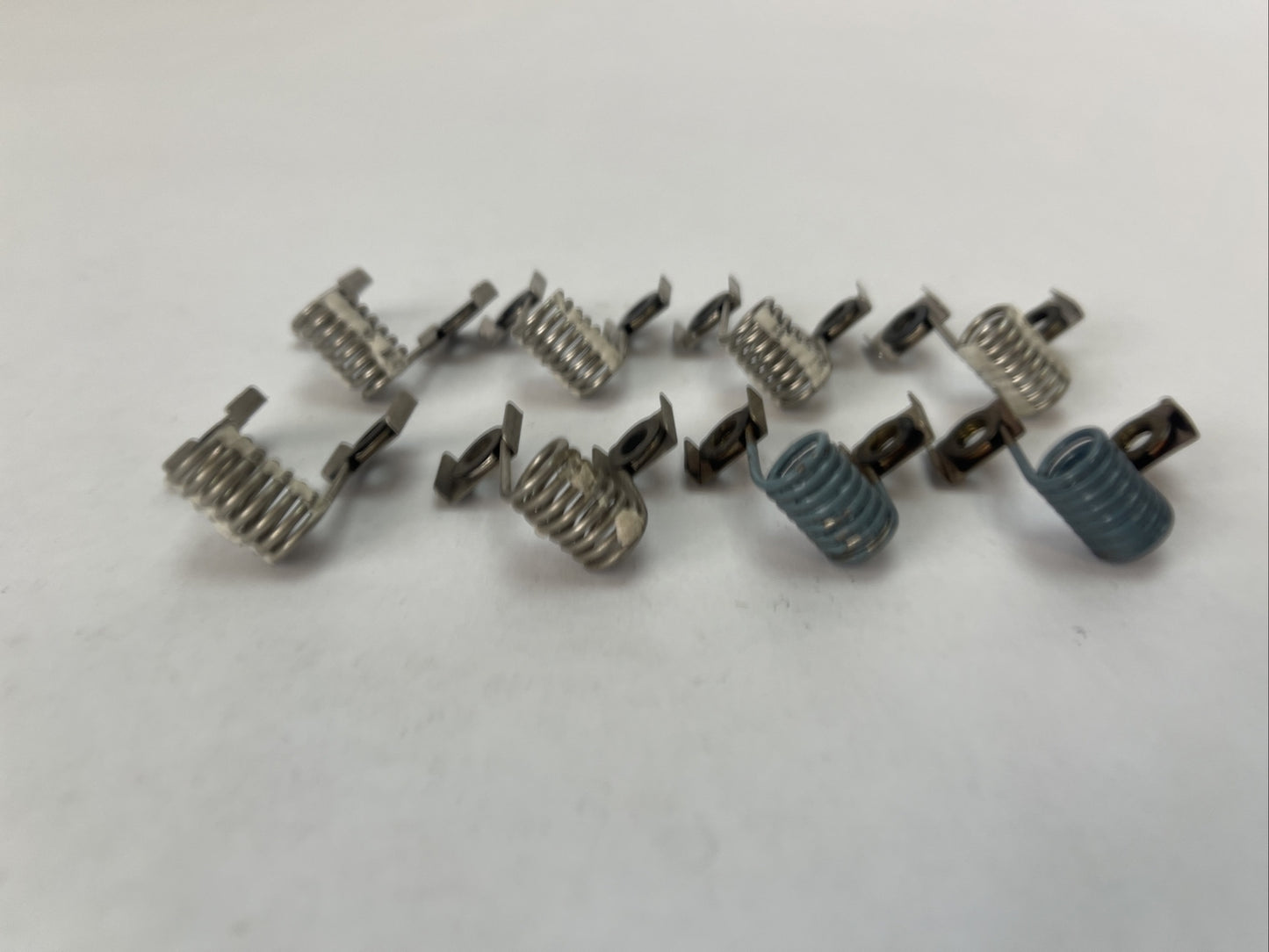 CLARK / SYLVANIA S4.0 HEATER (LOT OF 8)3