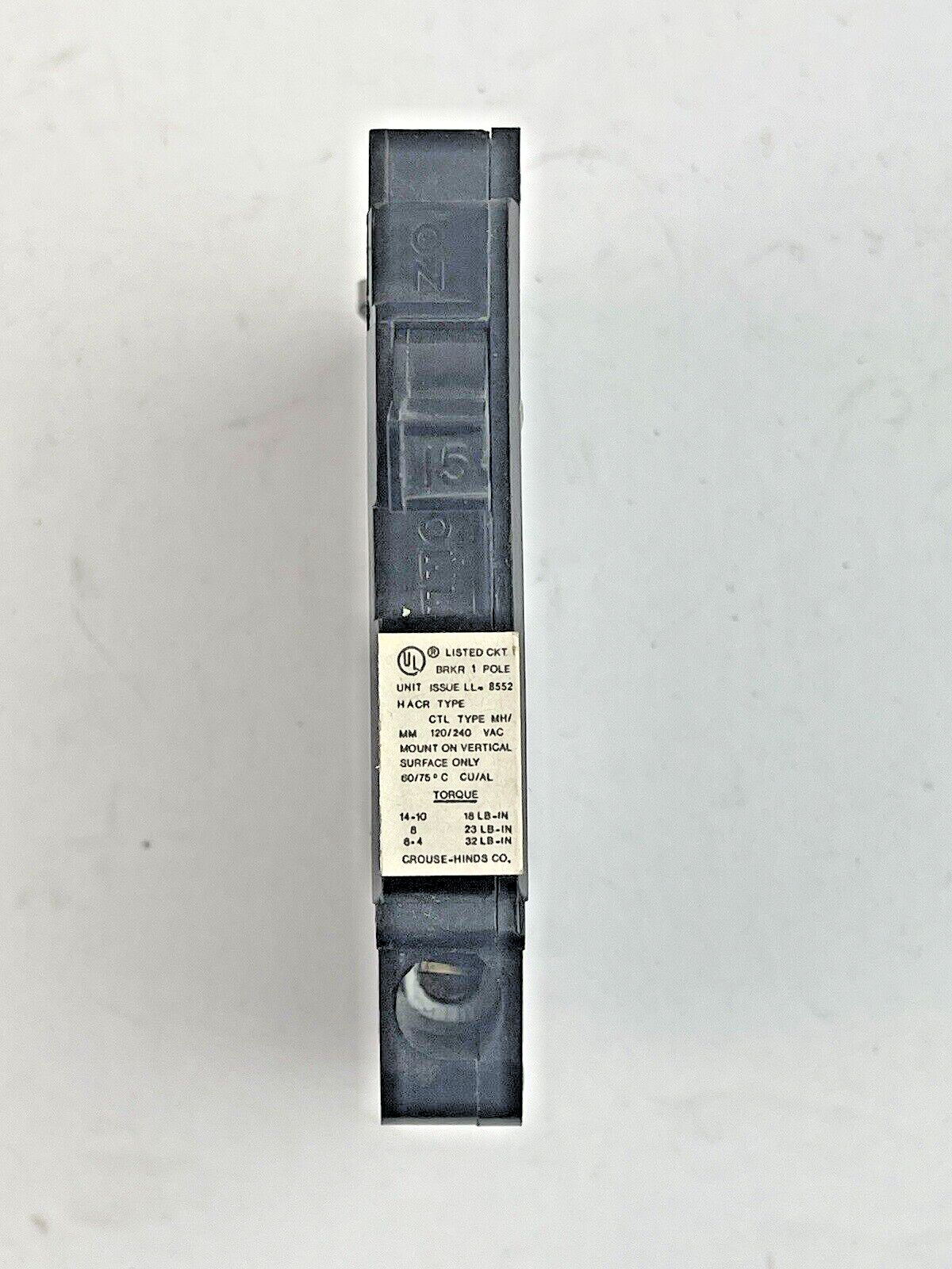 CROUSE-HINDS *BOX OF 4 PAIRS* - MH15 - 1 POLE, 15 A, 240 VAC CIRCUIT BREAKER4