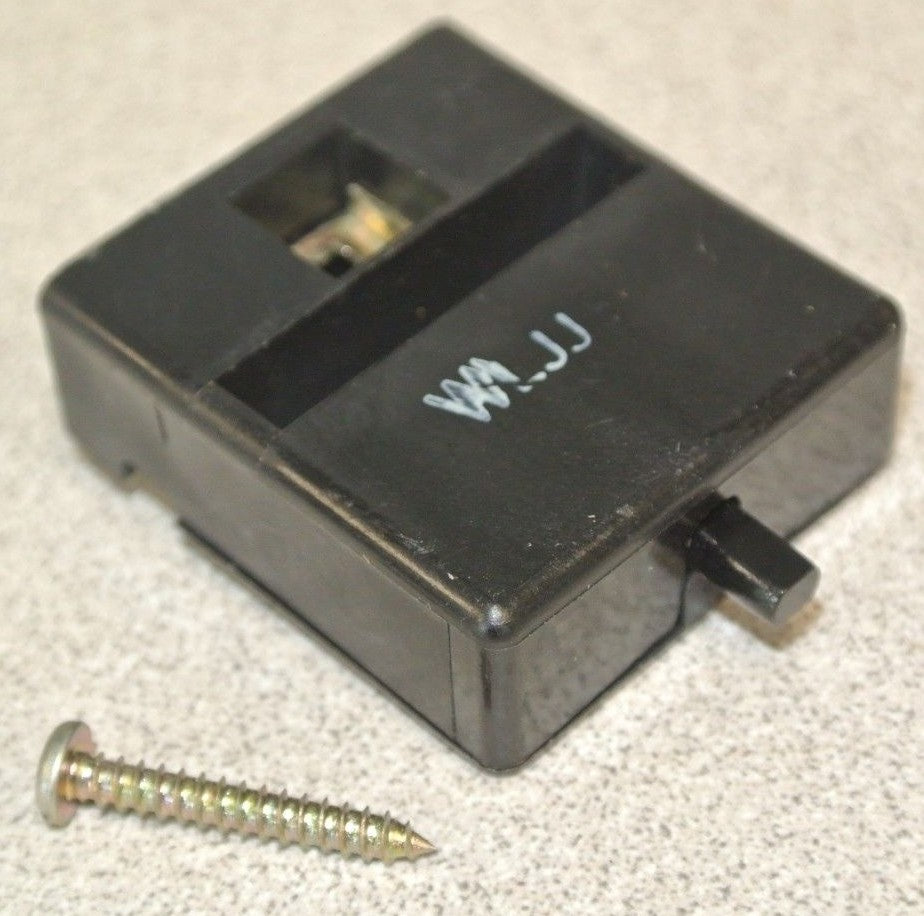 ALLEN-BRADLEY 595-A02 AUXILIARY CONTACT / 1 N.O. / SIZES 0-2 & 5-9 / NEW SURPLUS2