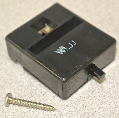 ALLEN-BRADLEY 595-A02 AUXILIARY CONTACT / 1 N.O. / SIZES 0-2 & 5-9 / NEW SURPLUS2