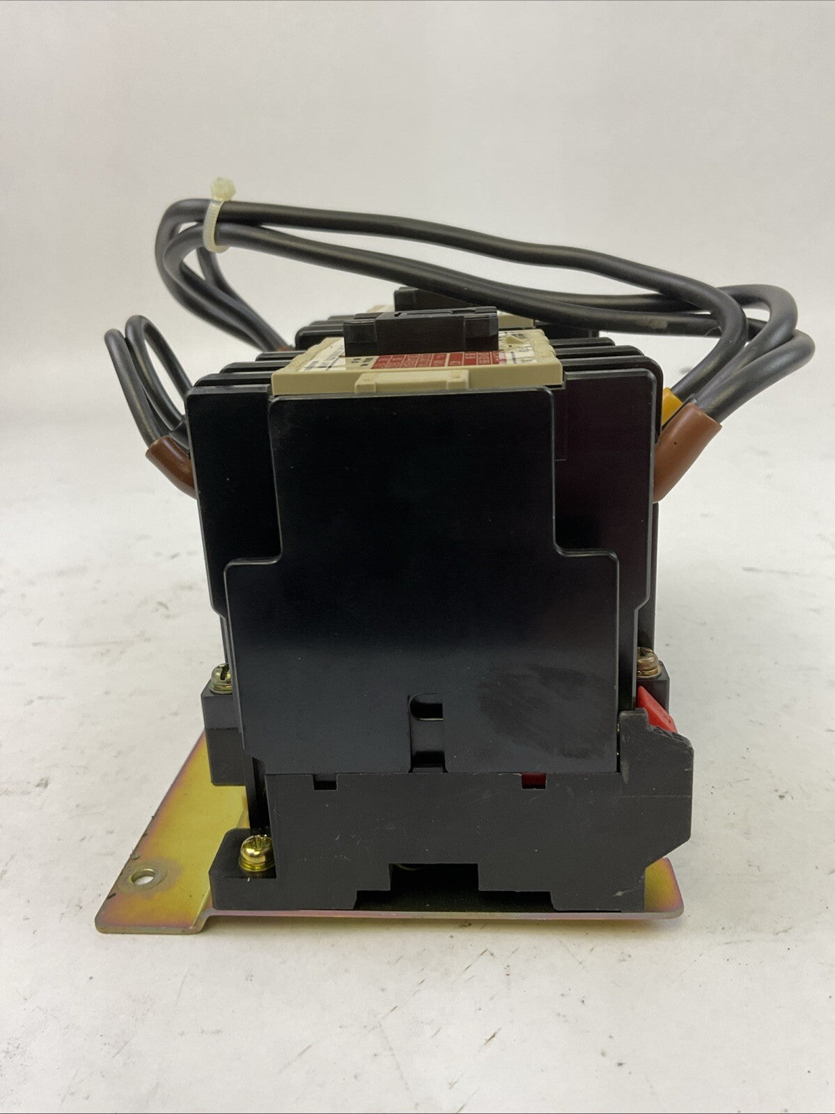 MITSUBISHI REVERSING CONTACTOR S-K35 60A COIL 200V2