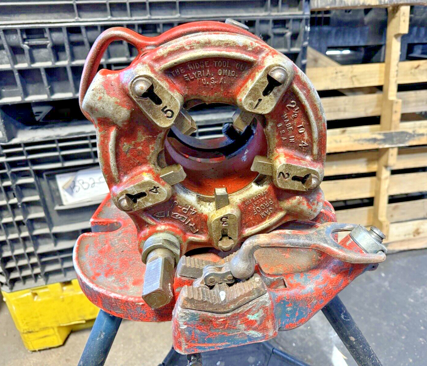 RIDGID - 700-12 - POWER DRIVE PIPE THREADER W/ STAND/BUCKET/DIE HEADS +SEE BELOW3