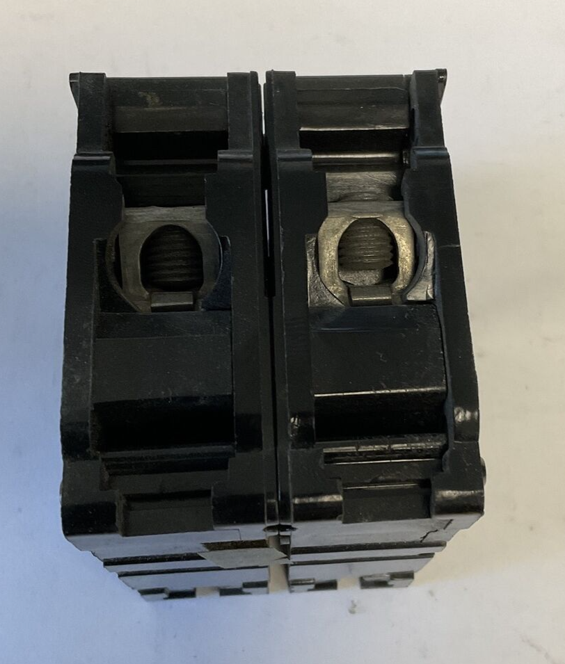 CROUSE-HINDS MP260 2POLE 60A CIRCUIT BREAKER 120/240VAC5