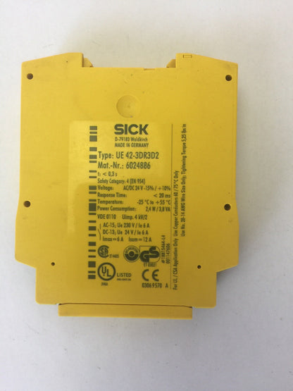 SICK UE 42-3DR3D2 SAFETY RELAY 24V AC/DC 2