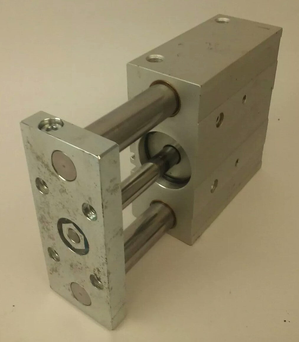 FESTO DFM-50-80-P-A-GF AIR CYLINDER DFM-50-80, PMAX= 10BAR, DFM5080PAGF3