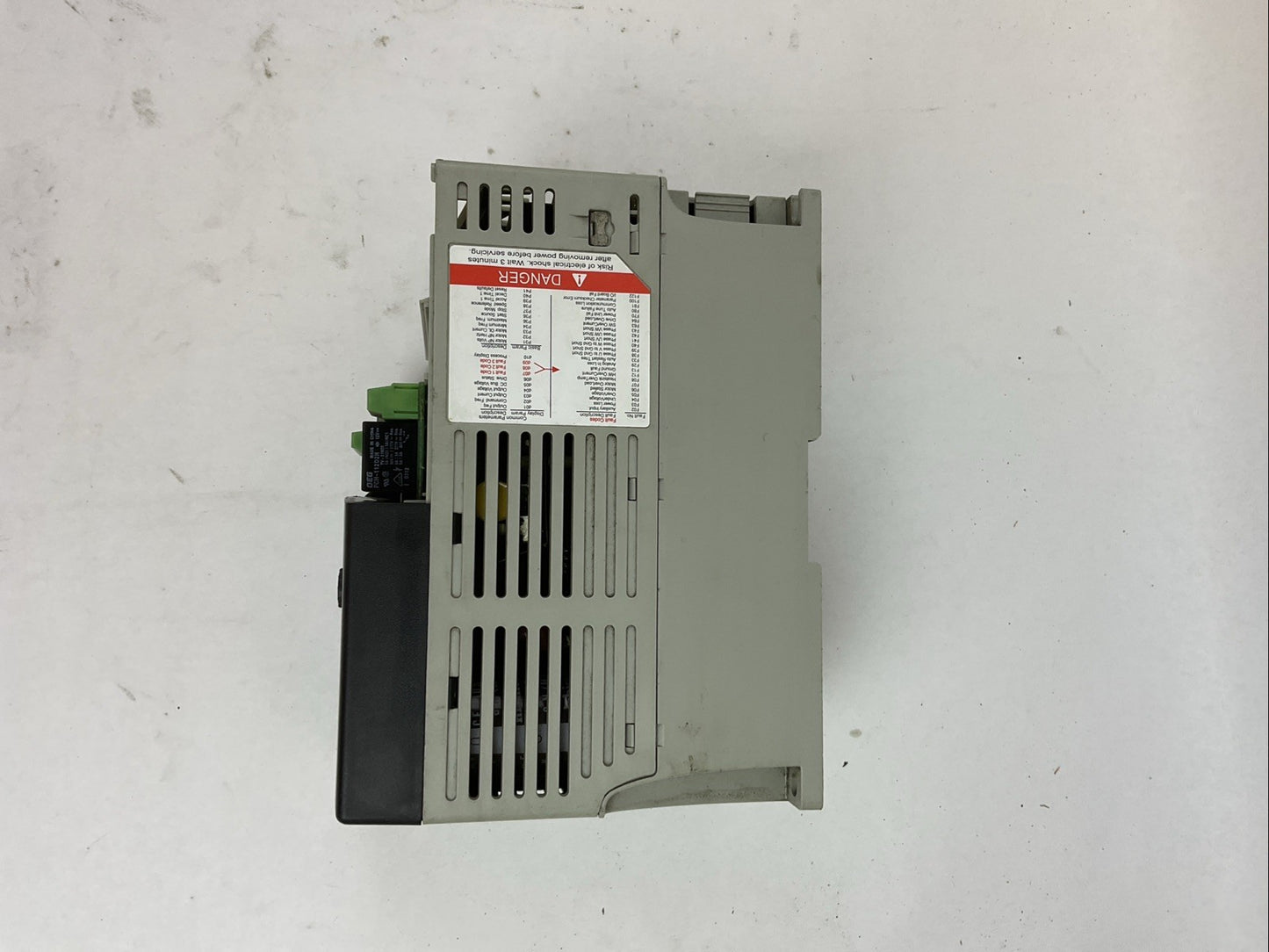 ALLEN BRADLEY 22A-D6P0N104 POWERFLEX DRIVE SER.A FRN: 2.03 7.5AMPS 3.0HP5