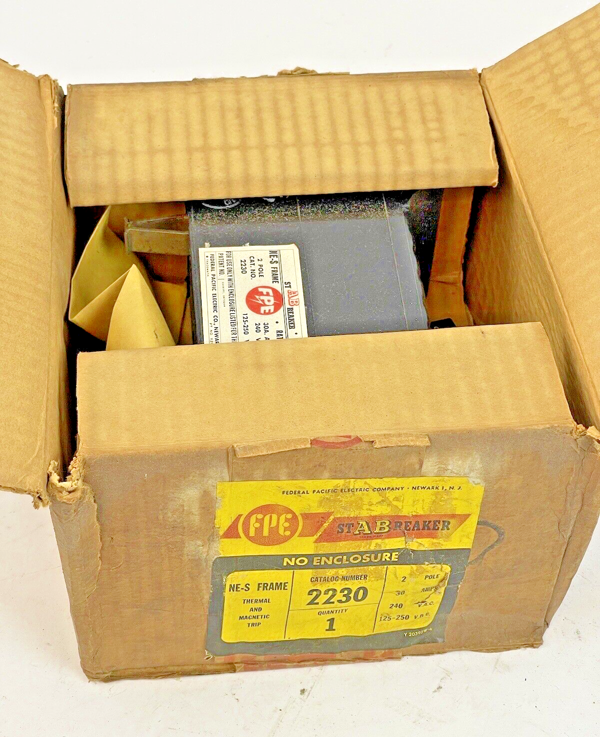 FEDERAL PACIFIC - 2230 - 2 POLE, 30A, 240 VAC AB CIRCUIT BREAKER - FPE2