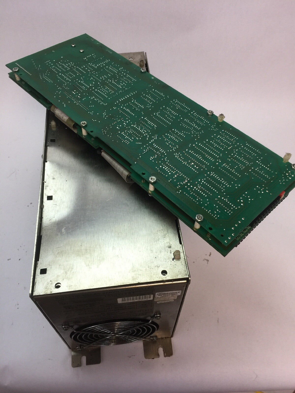 ALLEN BRADLEY 1391B-ESAA15-AQB AC SERVO CONTROLLER INPUT 230V 15 A OUTPUT 210V9