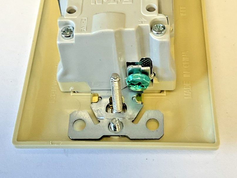 EATON TRSGFNL20 SELF-TEST RECEPTACLE W/NIGHTLIGHT 20A 125VAC7